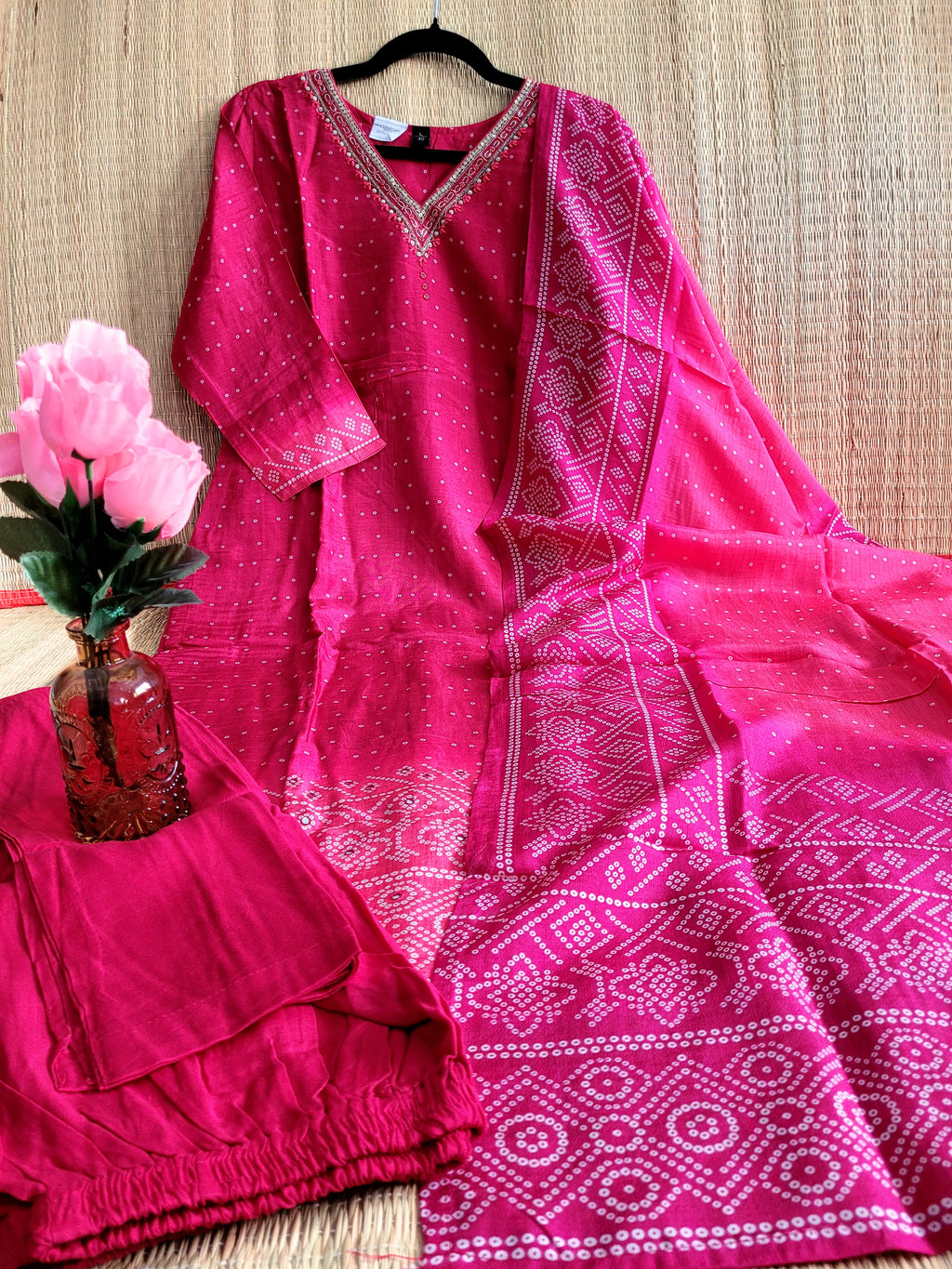 Crepe Bandhani Printed Salwar With Dupatta