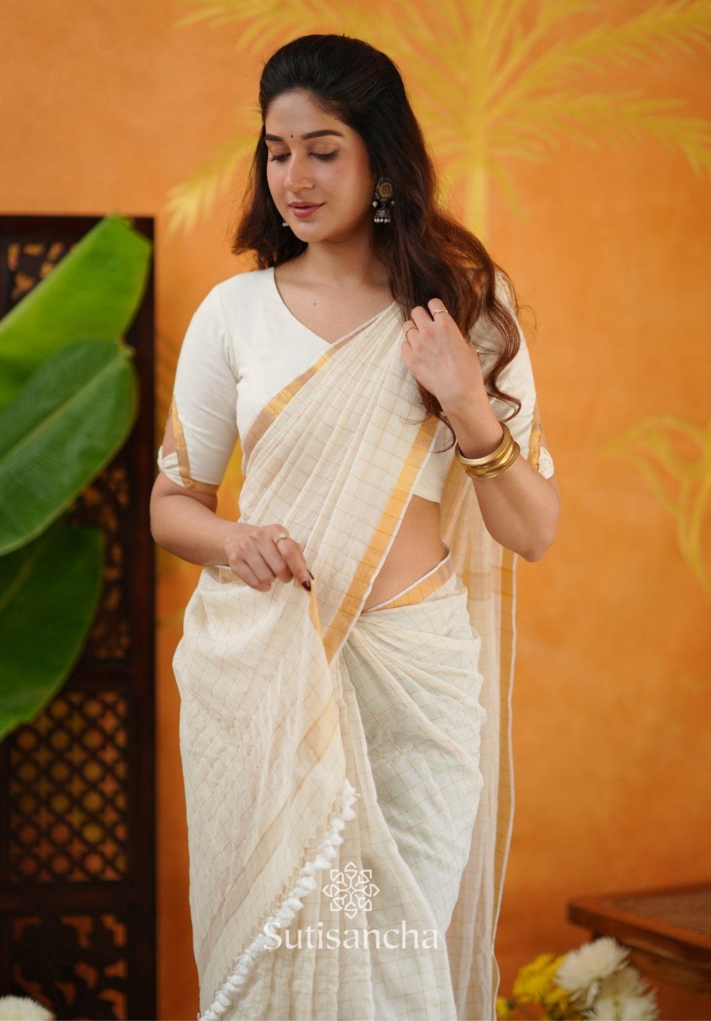 White Checkered Mul Cotton Saree