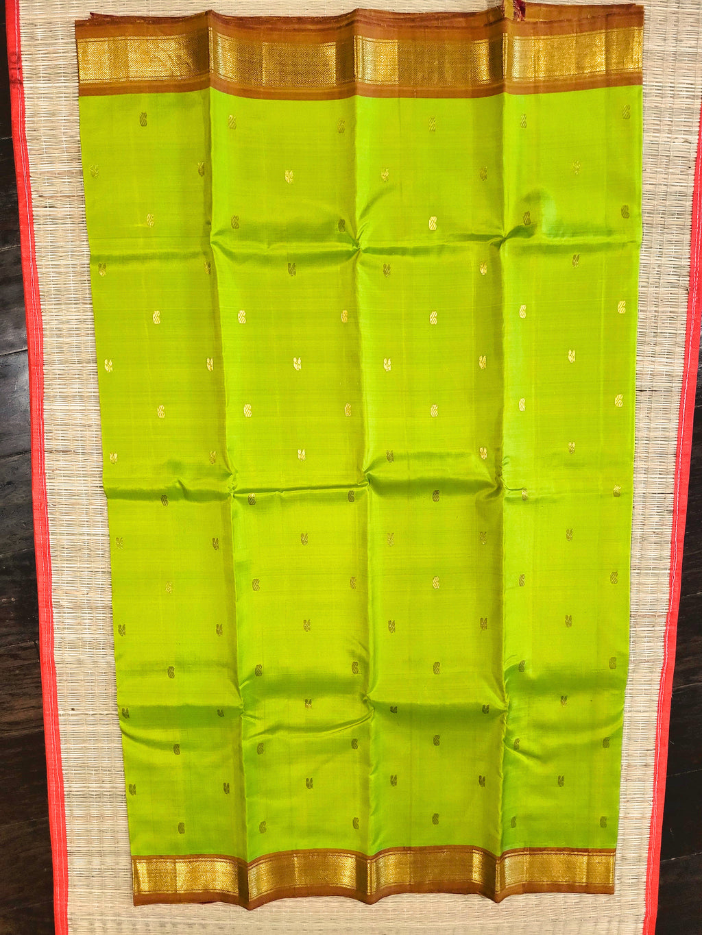 Parrot Green Kanchipuram Handloom Silk Saree