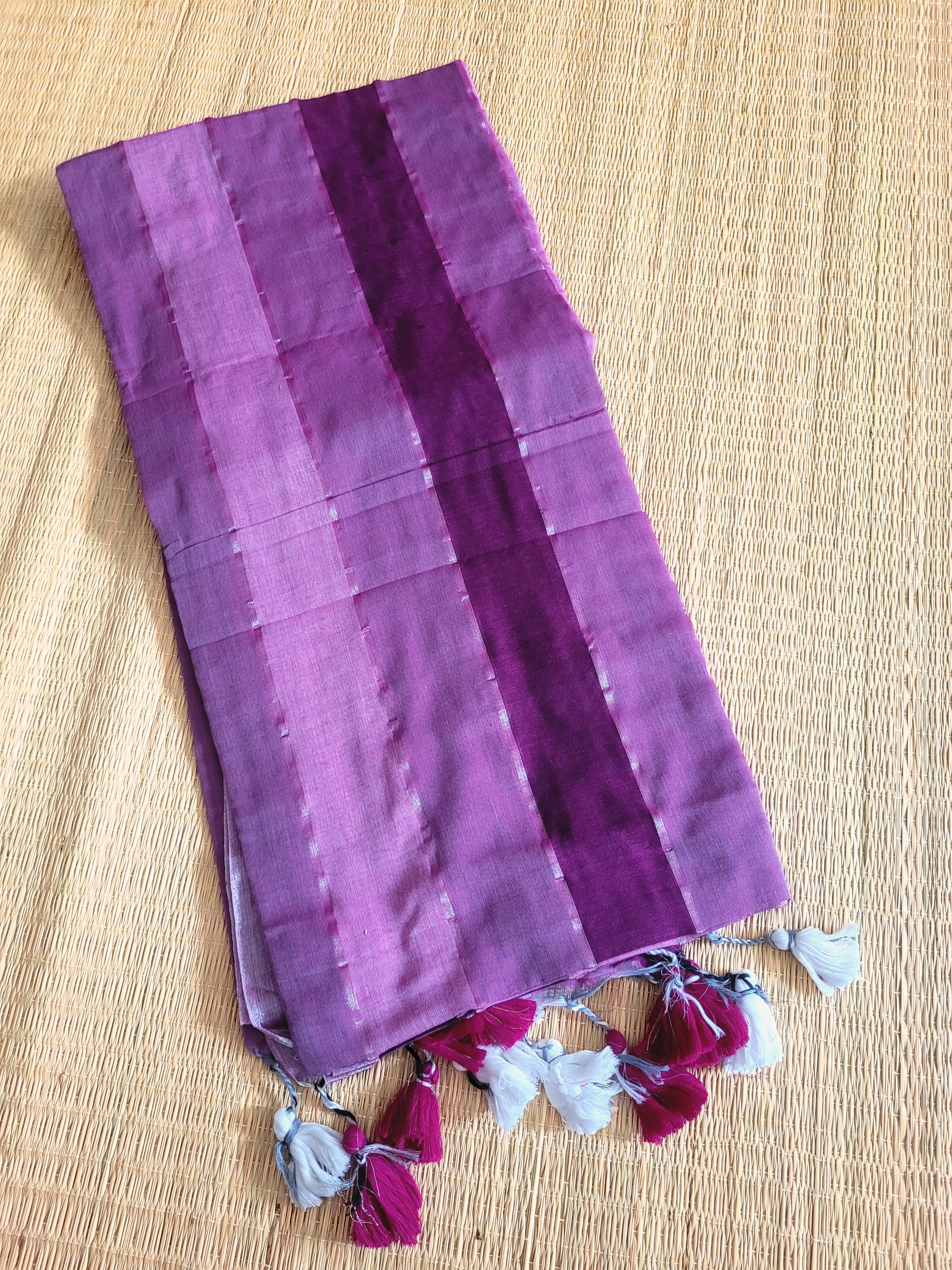 Magenta Mul cotton Handloom Saree