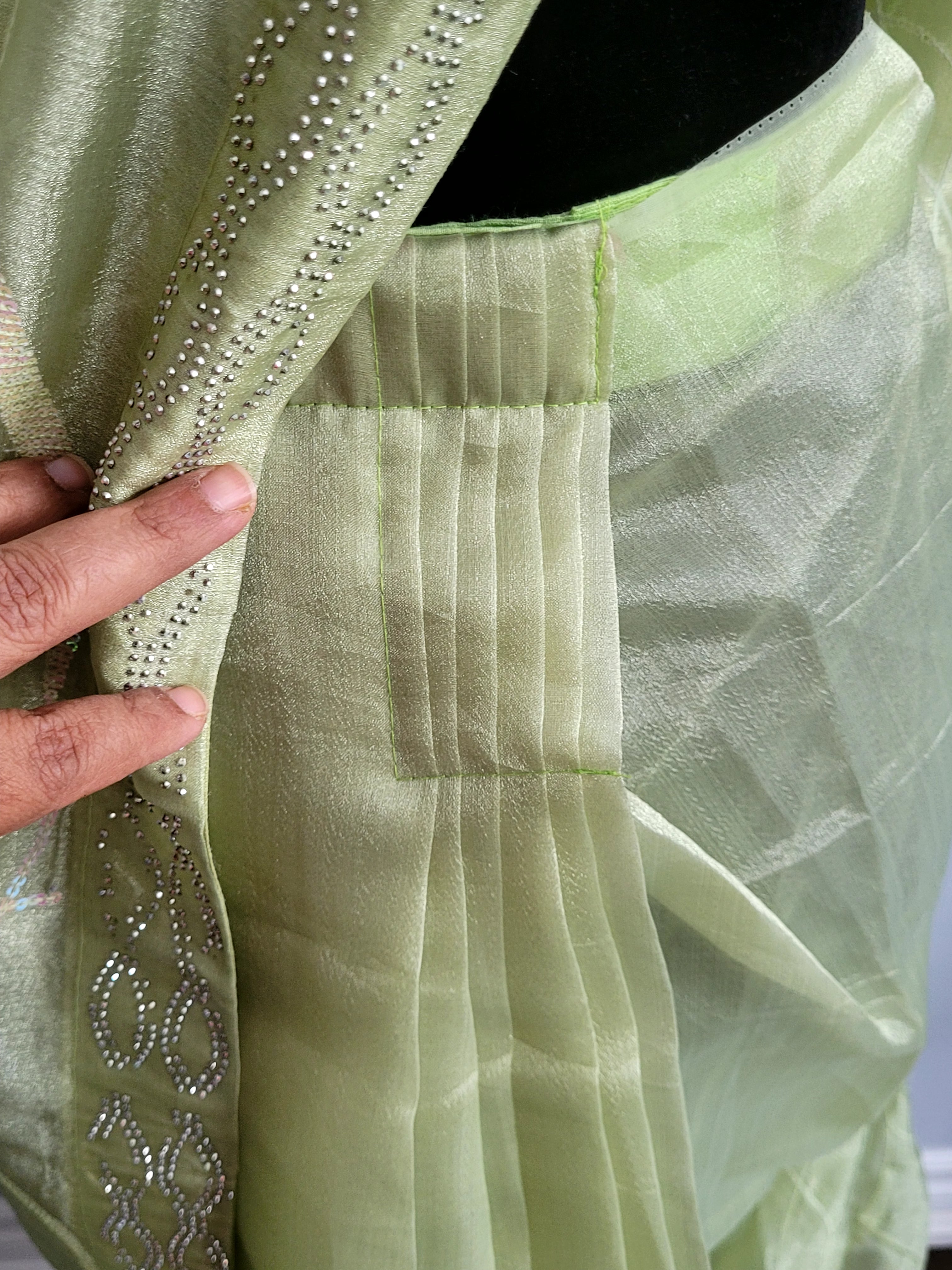 One Minute / Ready To Wear Saree