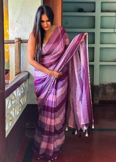 Magenta Mul cotton Handloom Saree