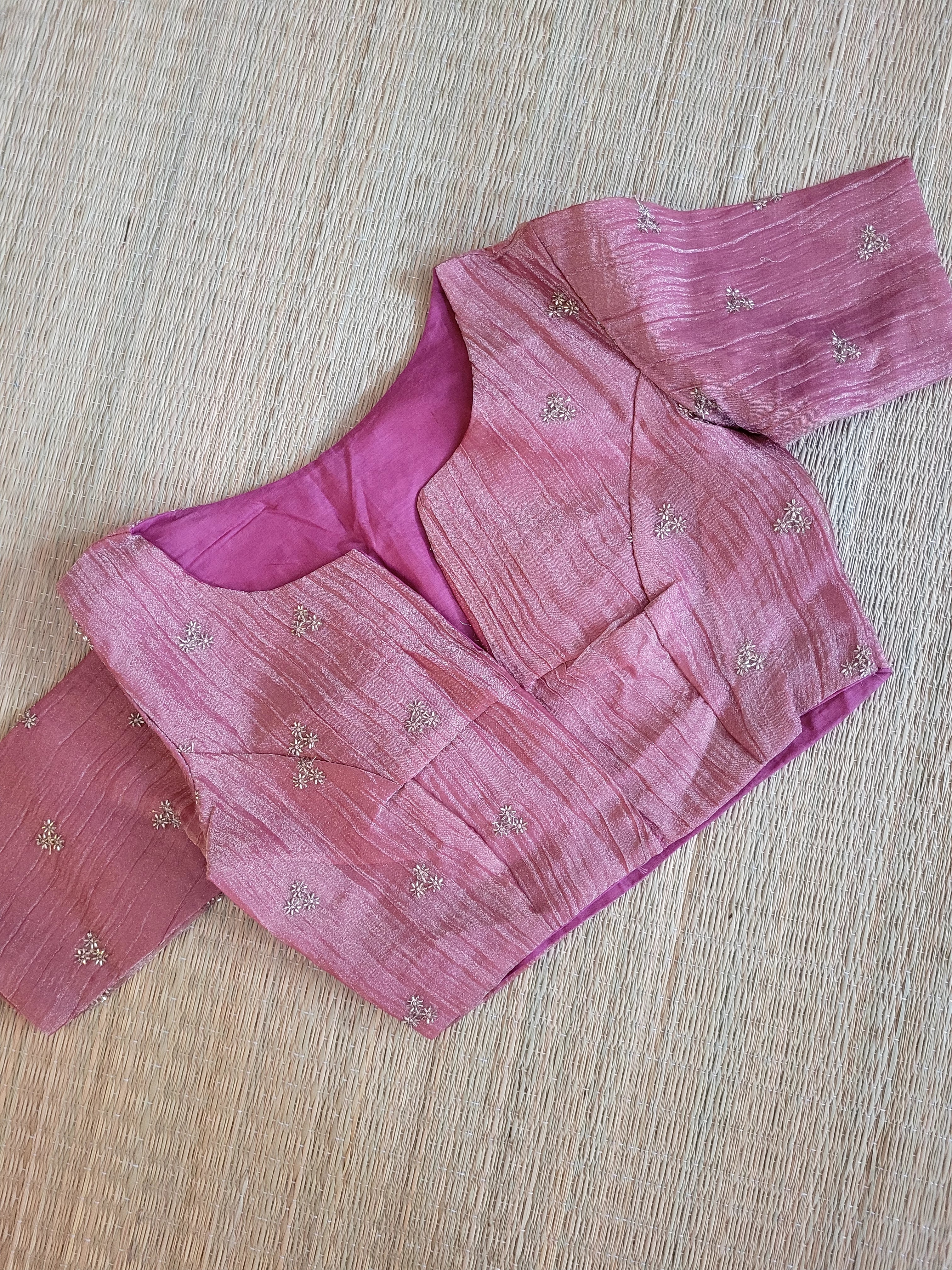 Crush Tissue Blouse With Embroidery