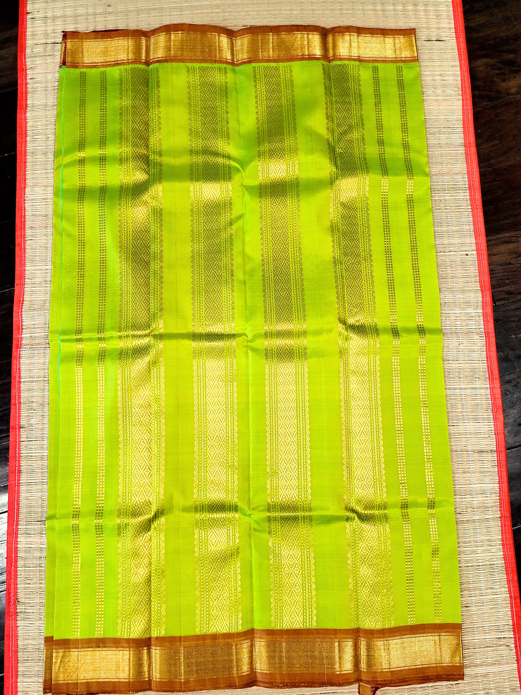 Parrot Green Kanchipuram Handloom Silk Saree