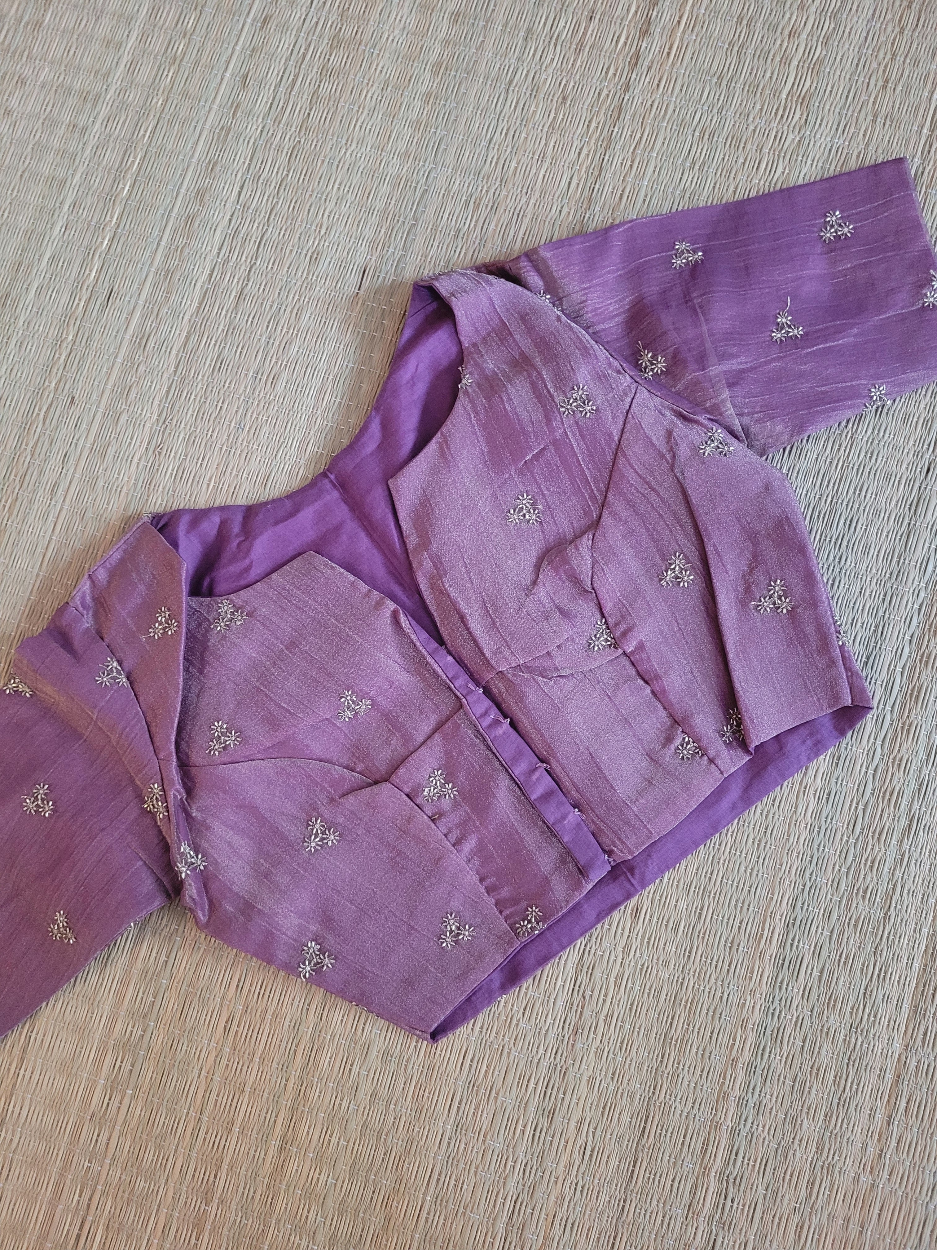Crush Tissue Blouse With Embroidery